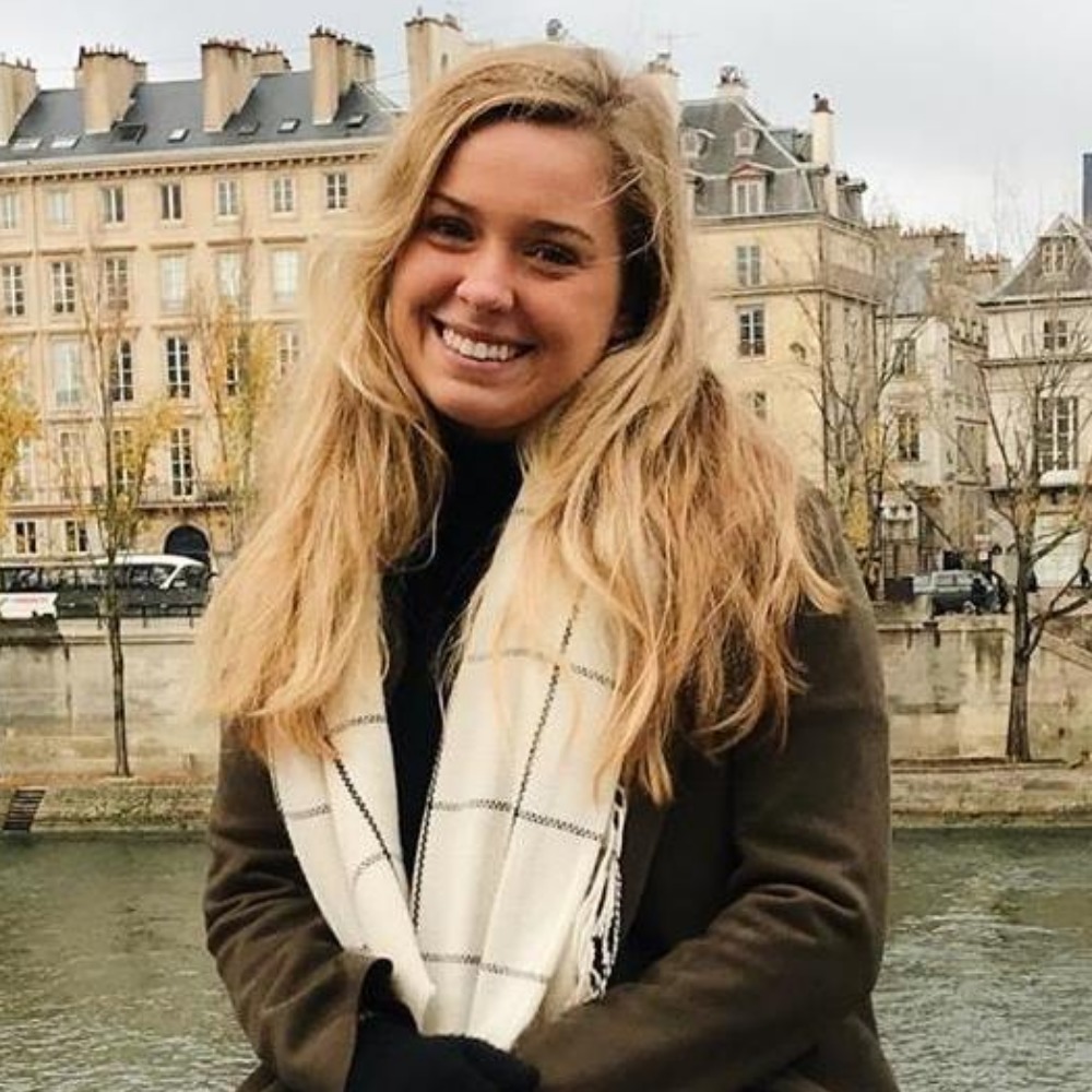 Meet your Posher, Lucie